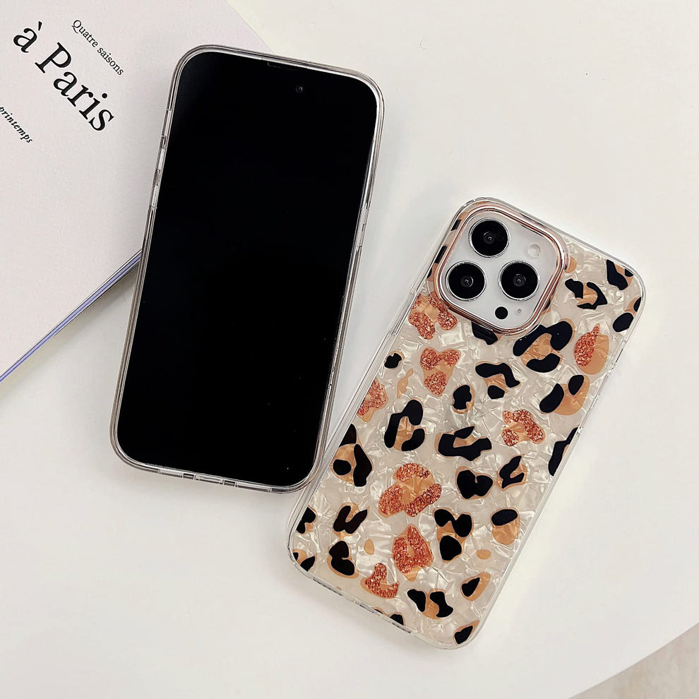 ✨ Golden Leopard Luxe Case “Fierce Style, Luxe Protection.”