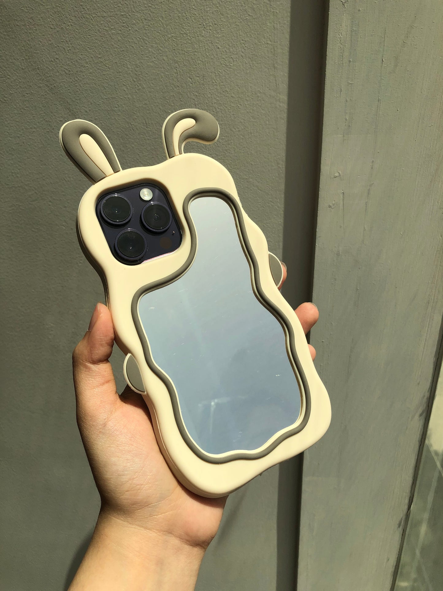 Iphone 12 Pro Max Bear Mirror Case Only 1 Pec (Sale Product)